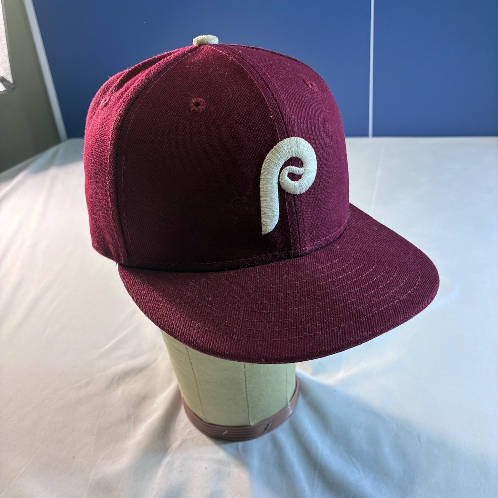 New Era 59FIFTY Philadelphia Phillies Fitted Hat Maroon Cream Size 6 5/8 MLB Cap